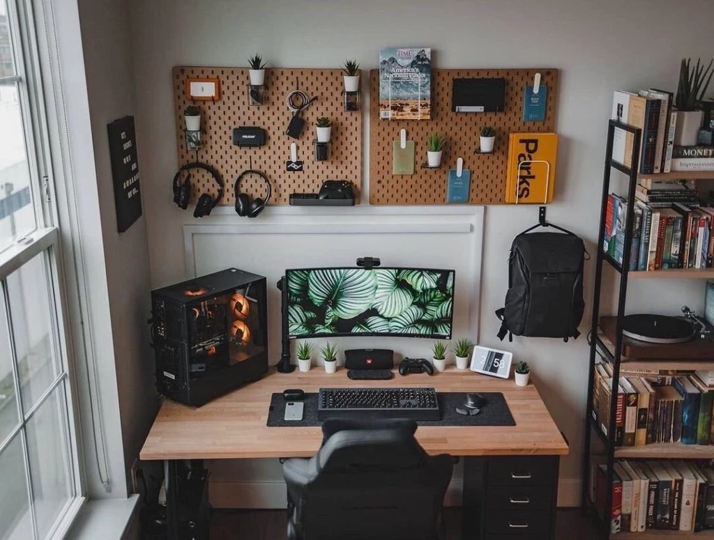 Cam Dicecca's clean desk setup in Boston featuring immaculate cable management, ultrawide monitor, and organized peripherals